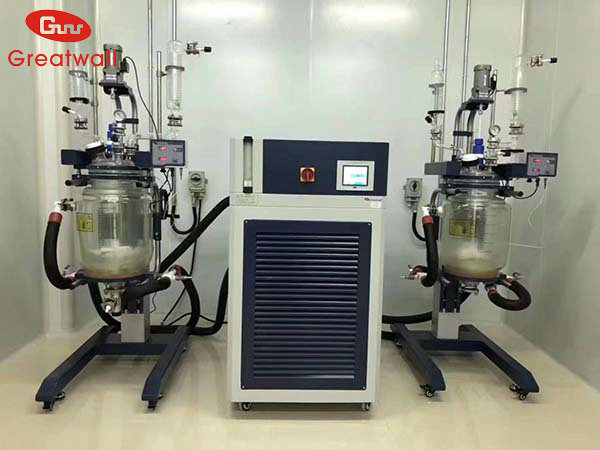 多臺(tái)反應(yīng)釜tcu制冷加熱溫控系統(tǒng)